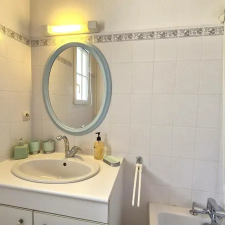 Sur Gironde - Maisonnette De - Terrasse - Proche Апартаменты