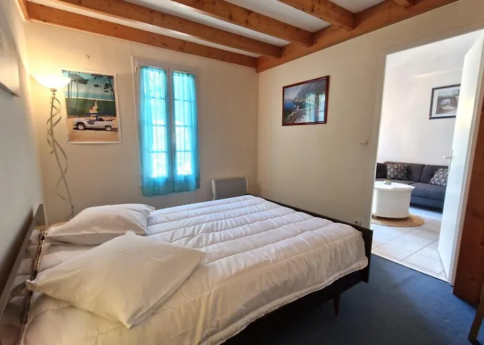 Sur Gironde - Maisonnette De - Terrasse - Proche