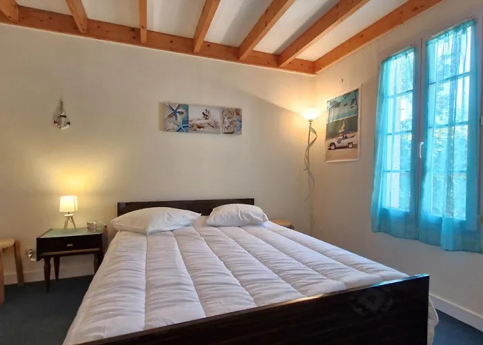 Sur Gironde - Maisonnette De - Terrasse - Proche