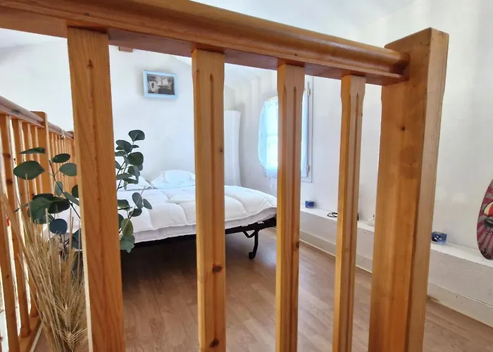 Sur Gironde - Maisonnette De - Terrasse - Proche * משר-סור-ג'ירונדה